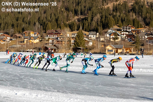 Hoe vreemd dat al het schaatsen op een winterspelen binnen plaatsvindt !