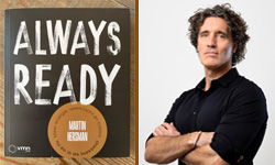 Martin Hersman met zijn nieuwe boek